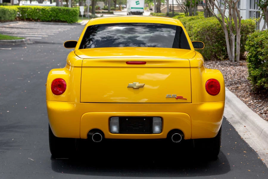 2003 Chevrolet SSR - Image 5 of 31