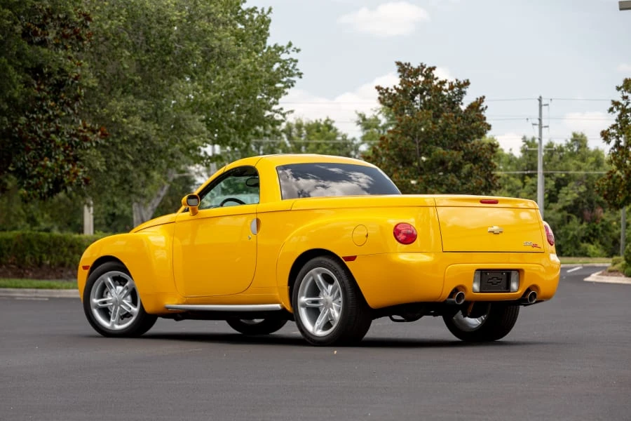 2003 Chevrolet SSR - Image 12 of 31