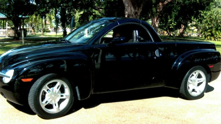 2003 Chevrolet SSR - Image 6 of 7