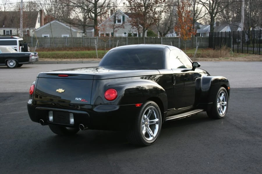 2003 Chevrolet SSR - Image 3 of 4