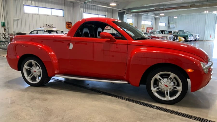2003 Chevrolet SSR - Image 7 of 22