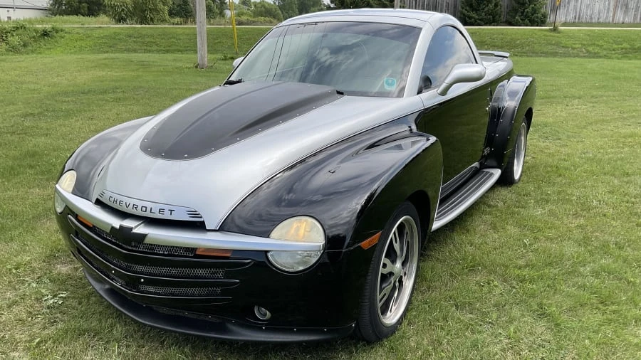 2003 Chevrolet SSR - Image 4 of 11