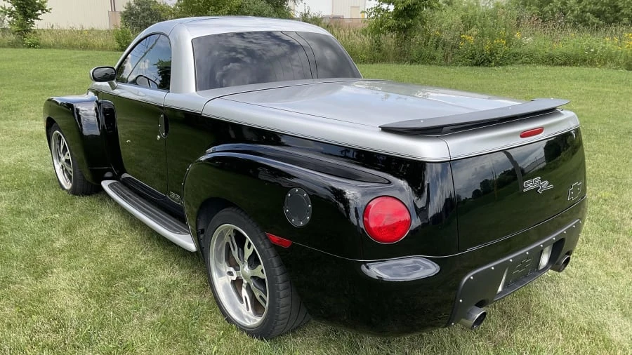 2003 Chevrolet SSR - Image 6 of 11