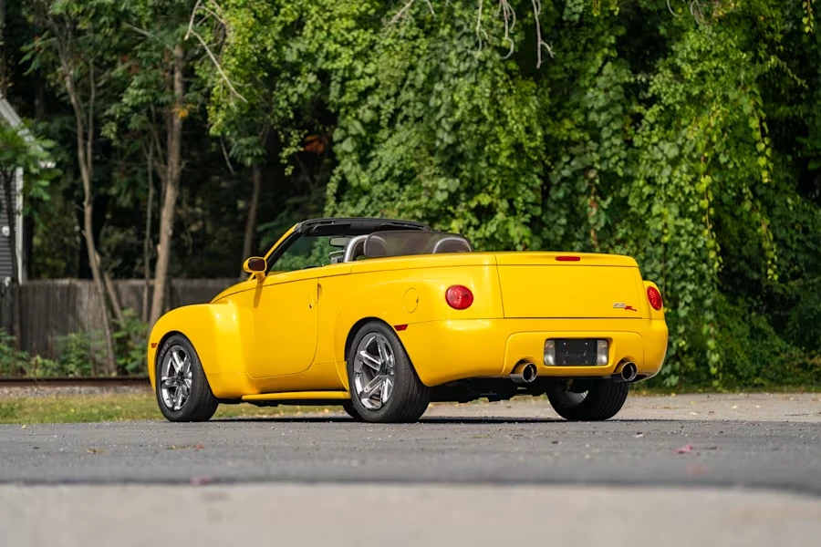2003 Chevrolet SSR - Image 8 of 24