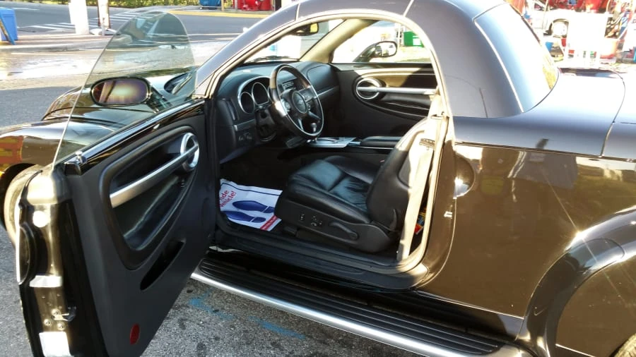 2003 Chevrolet SSR - Image 2 of 2