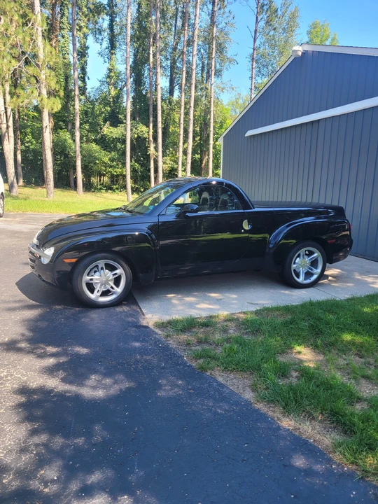 2003 Chevrolet SSR - Image 5 of 31