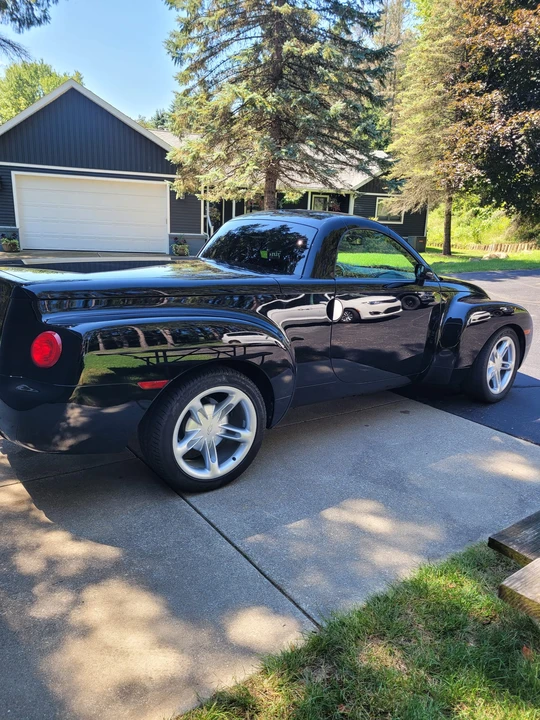 2003 Chevrolet SSR - Image 10 of 31