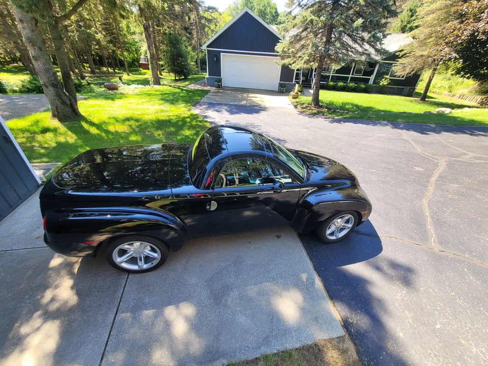 2003 Chevrolet SSR - Image 11 of 31