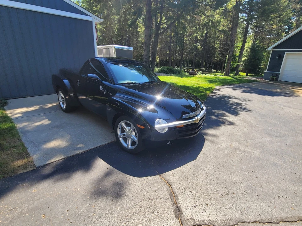 2003 Chevrolet SSR - Image 14 of 31