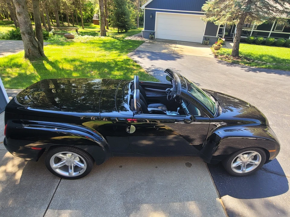 2003 Chevrolet SSR - Image 26 of 31
