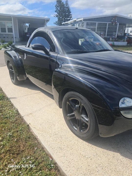 2003 Chevrolet SSR - Image 8 of 8
