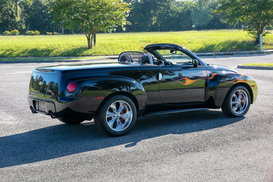 2003 Chevrolet SSR - Image 14 of 31