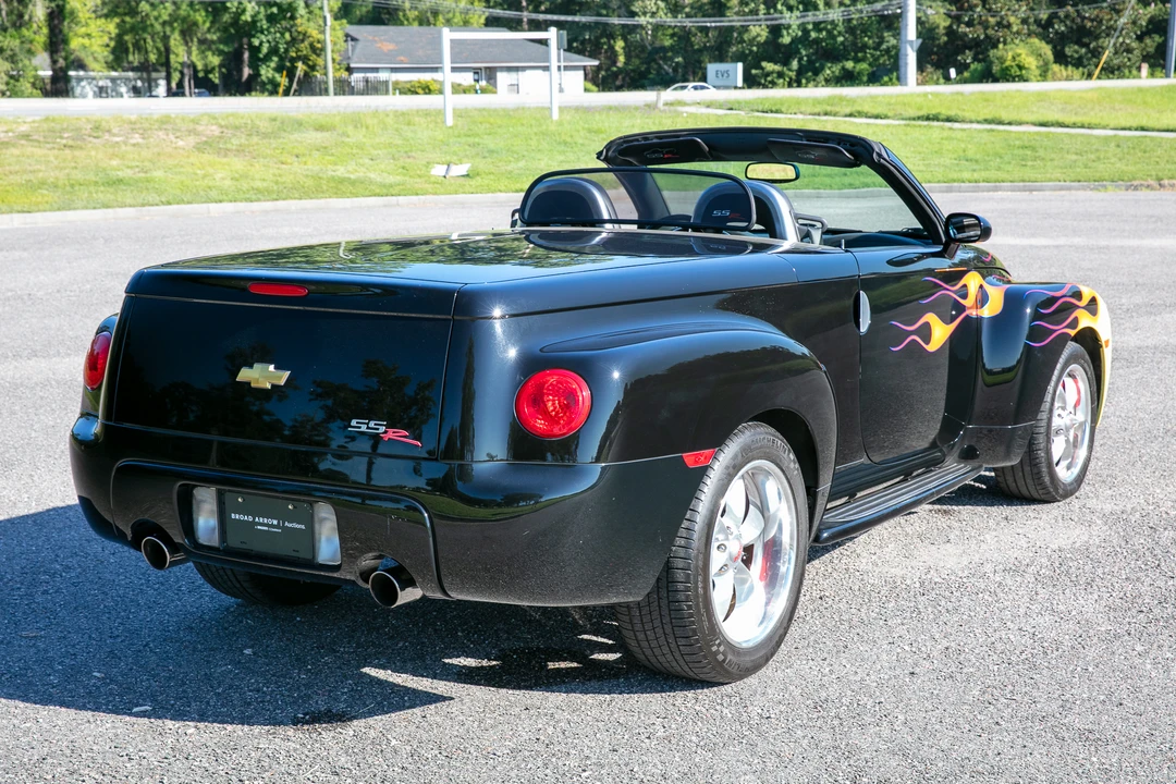 2003 Chevrolet SSR - Image 24 of 31