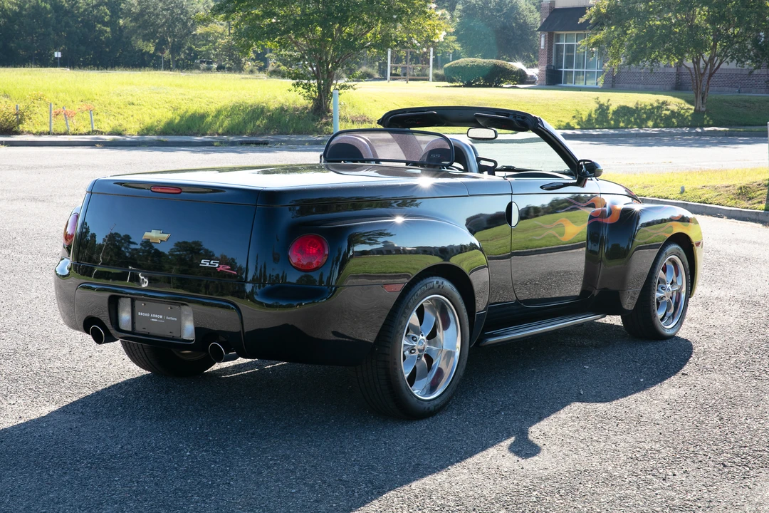2003 Chevrolet SSR - Image 15 of 31