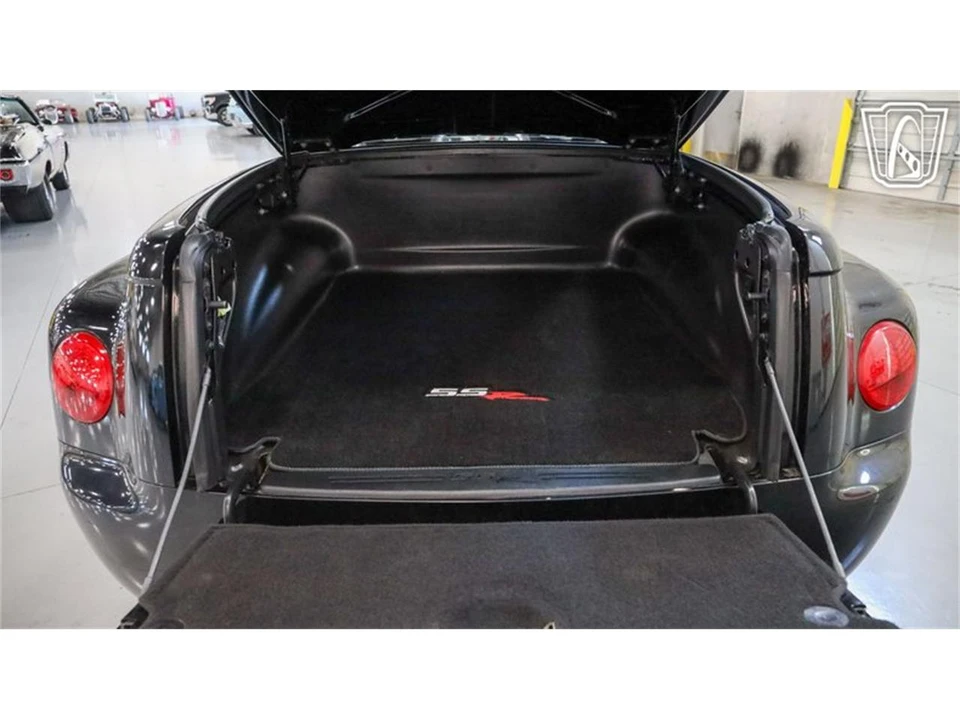 2003 Chevrolet SSR - Image 21 of 31