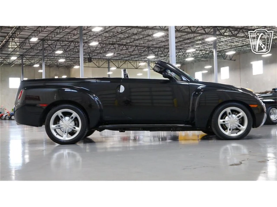 2003 Chevrolet SSR - Image 7 of 31