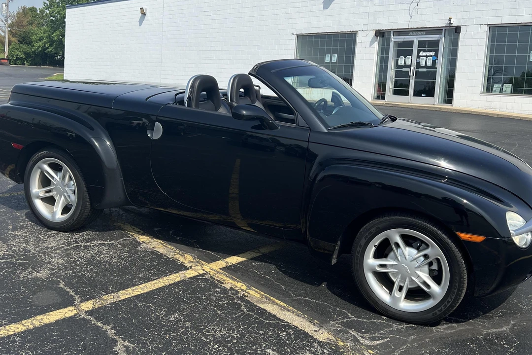 2003 Chevrolet SSR - Image 15 of 31