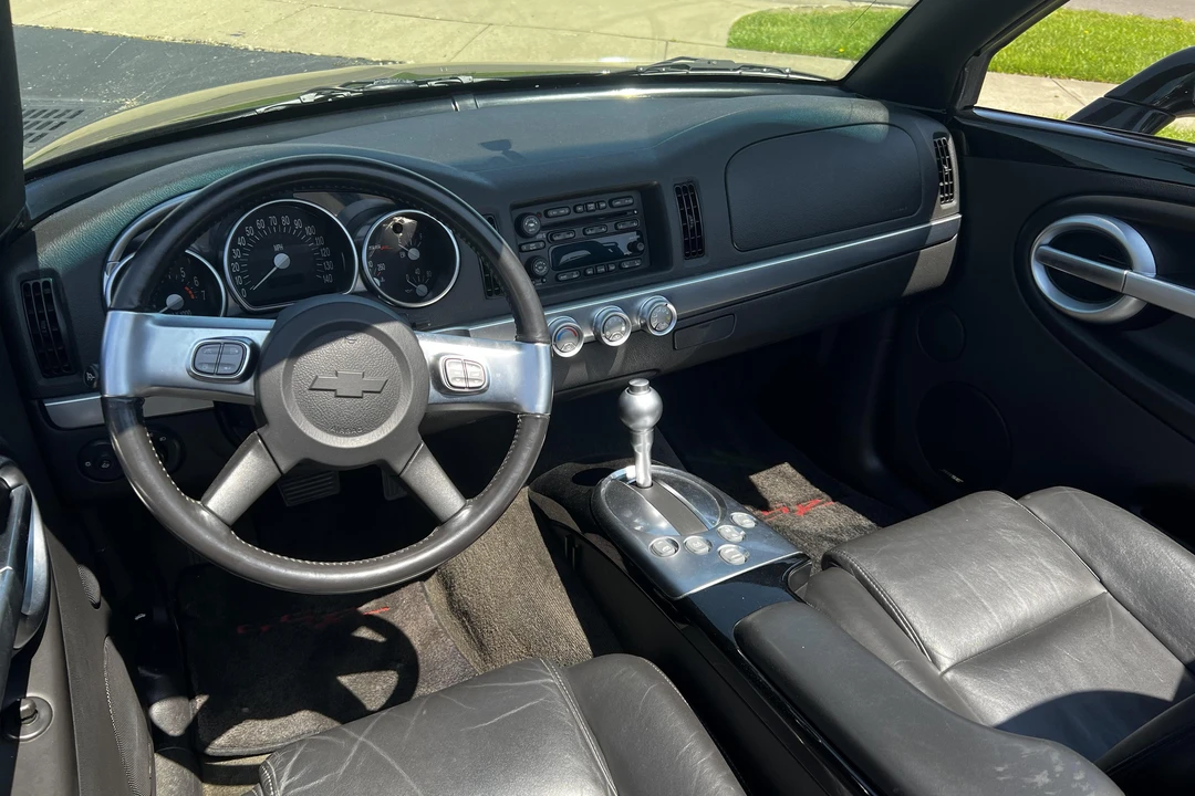 2003 Chevrolet SSR - Image 29 of 31