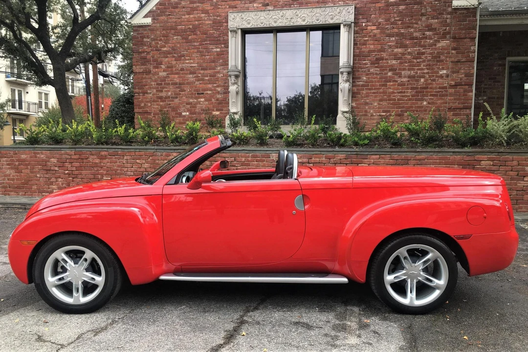 2003 Chevrolet SSR - Image 4 of 31