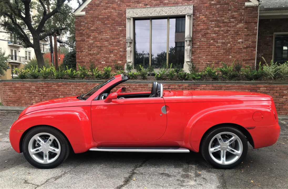 2003 Chevrolet SSR - Image 8 of 31