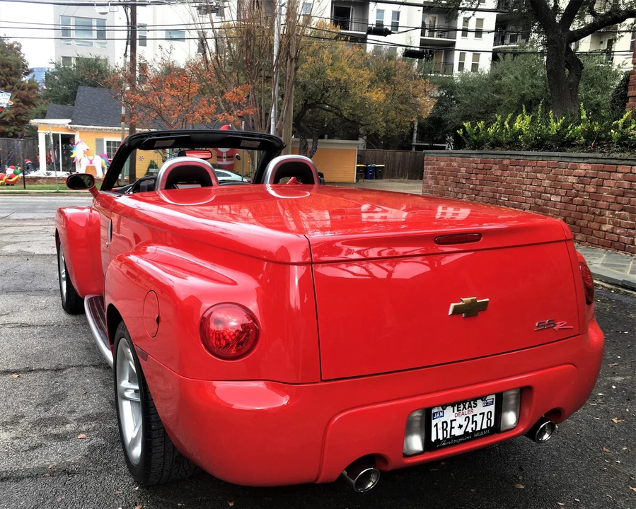 2003 Chevrolet SSR - Image 11 of 31