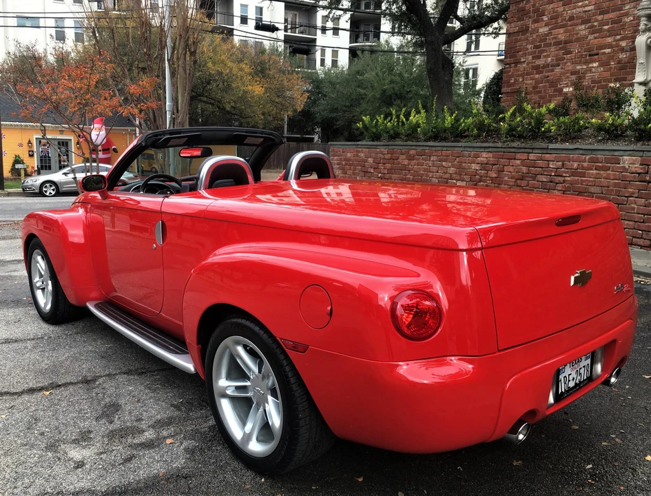 2003 Chevrolet SSR - Image 10 of 31
