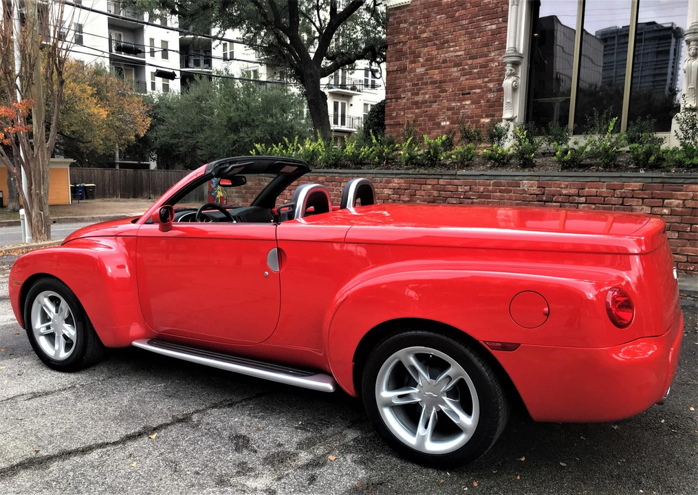 2003 Chevrolet SSR - Image 9 of 31