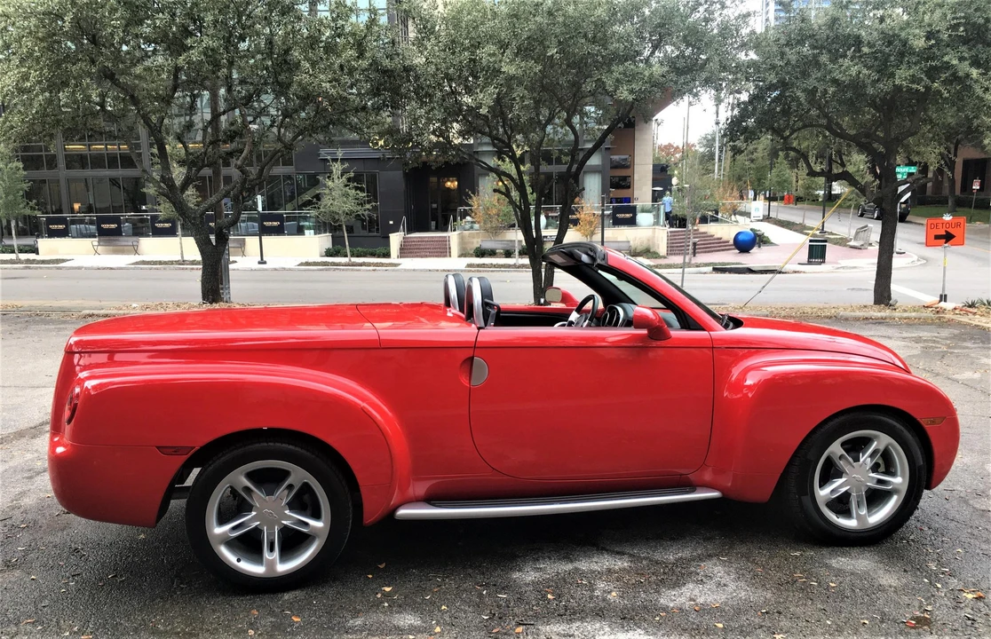 2003 Chevrolet SSR - Image 15 of 31