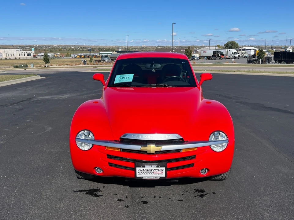 2003 Chevrolet SSR - Image 3 of 21