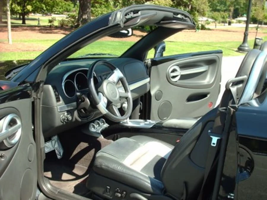 2003 Chevrolet SSR - Image 4 of 8