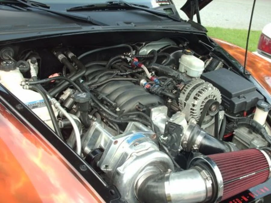 2003 Chevrolet SSR - Image 8 of 8