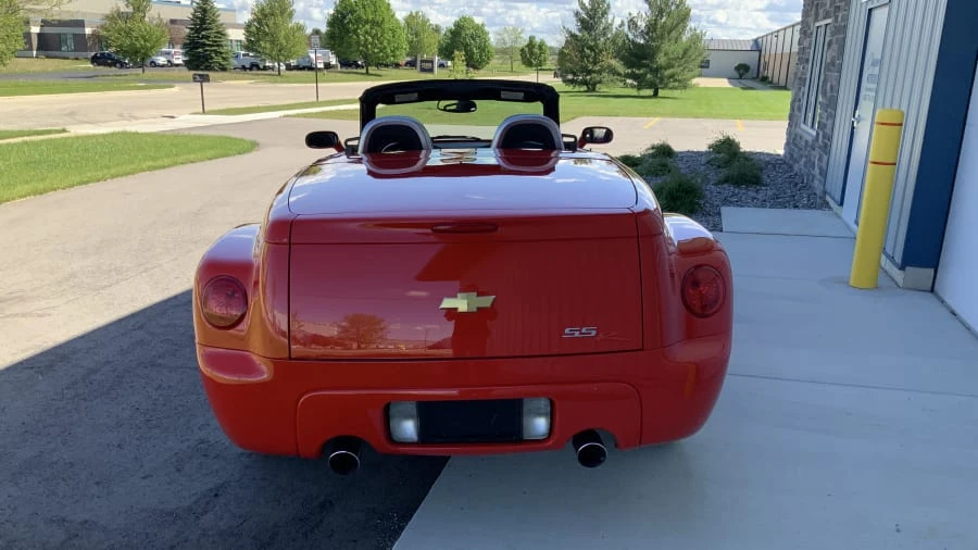 2003 Chevrolet SSR - Image 5 of 13