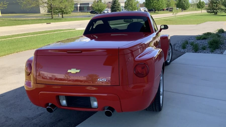 2003 Chevrolet SSR - Image 8 of 13