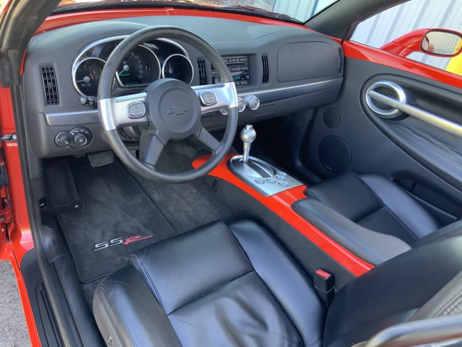 2003 Chevrolet SSR - Image 9 of 13