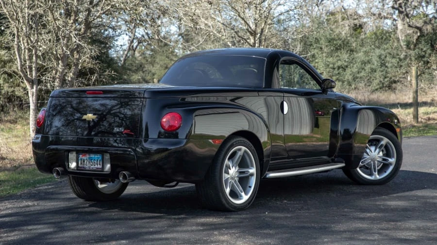 2003 Chevrolet SSR - Image 3 of 14