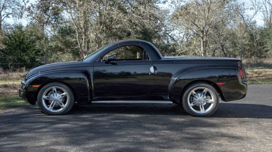 2003 Chevrolet SSR - Image 8 of 14