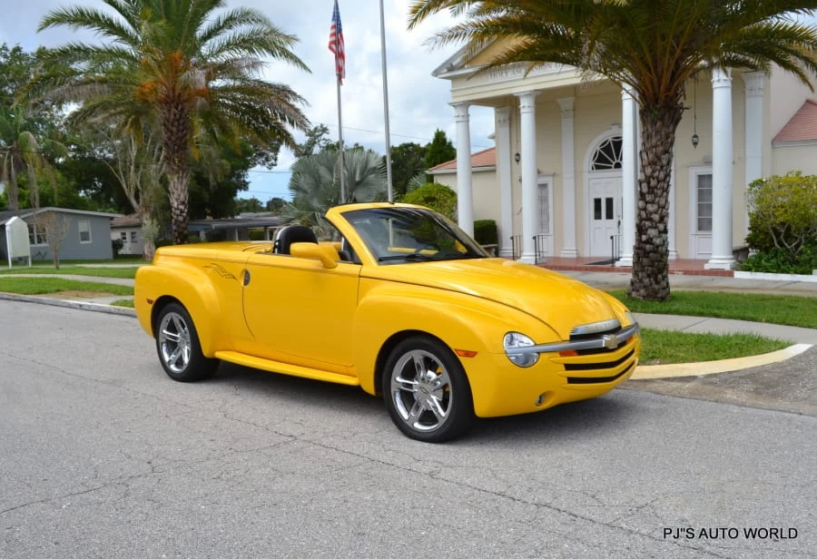 2003 Chevrolet SSR - Image 12 of 12