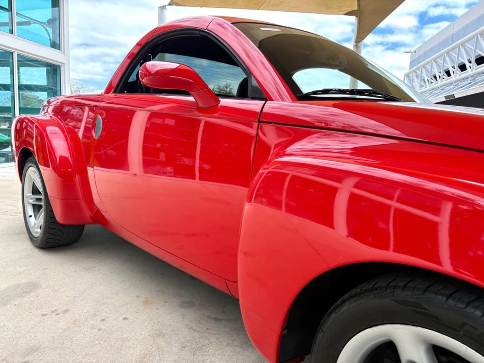 2003 Chevrolet SSR - Image 19 of 31