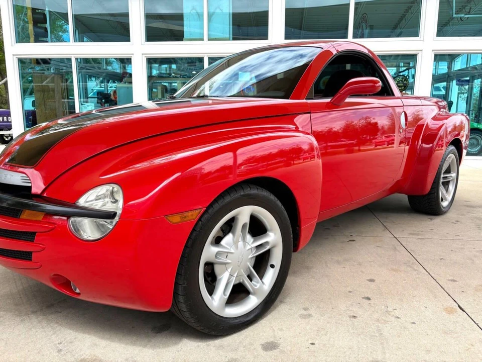 2003 Chevrolet SSR - Image 13 of 31