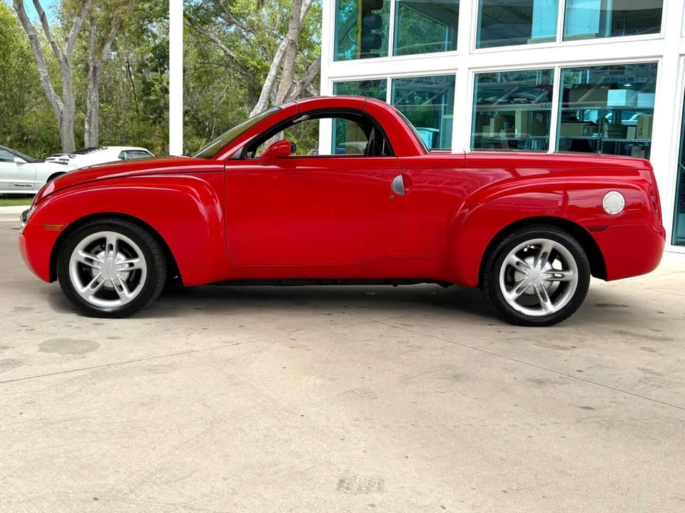 2003 Chevrolet SSR - Image 11 of 31