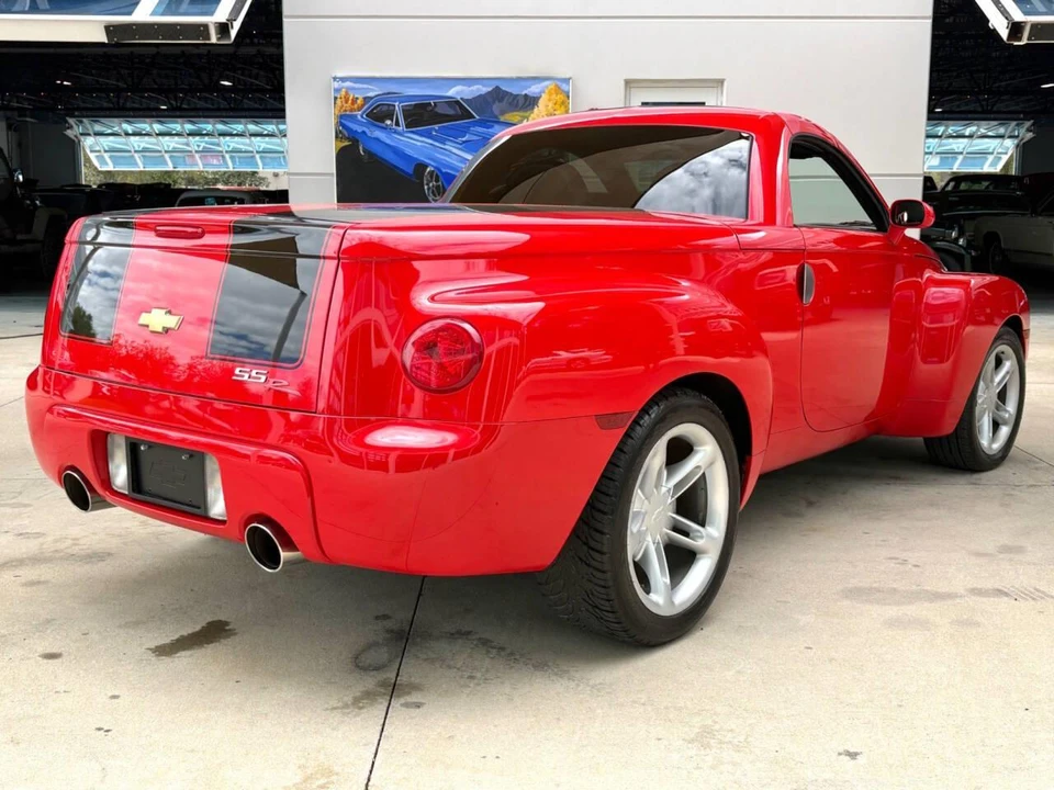 2003 Chevrolet SSR - Image 6 of 31