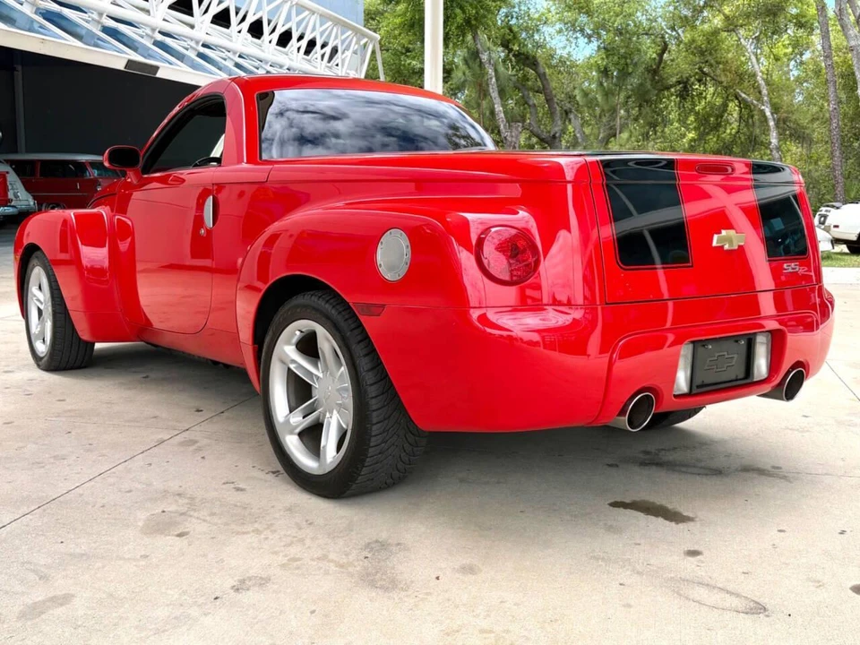 2003 Chevrolet SSR - Image 10 of 31