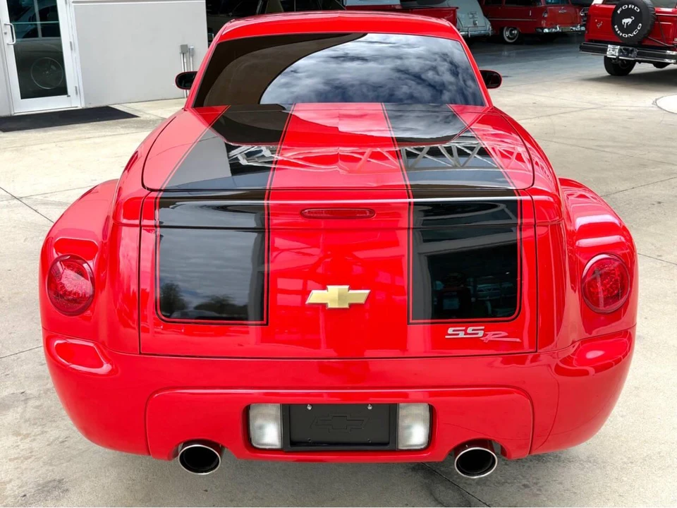 2003 Chevrolet SSR - Image 8 of 31
