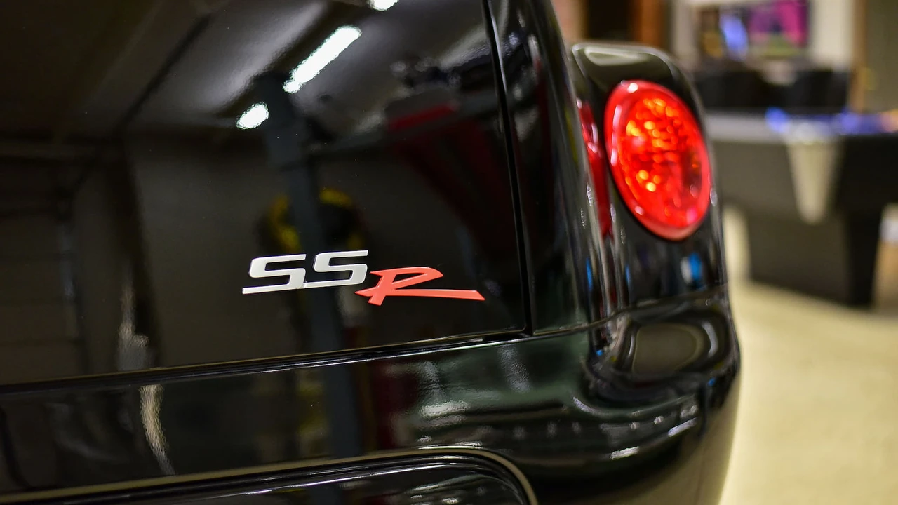 2003 Chevrolet SSR - Image 14 of 18