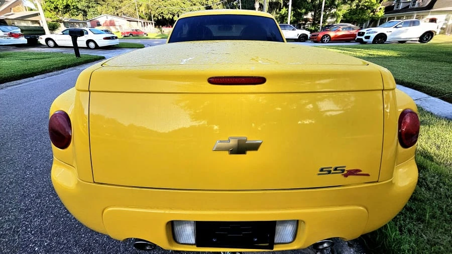 2003 Chevrolet SSR - Image 4 of 5