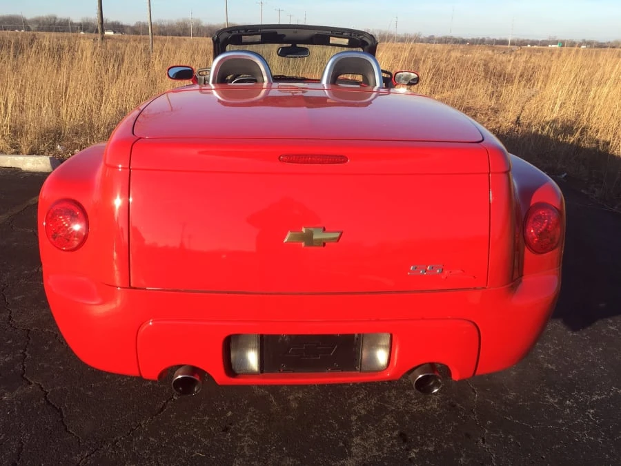 2003 Chevrolet SSR - Image 7 of 8