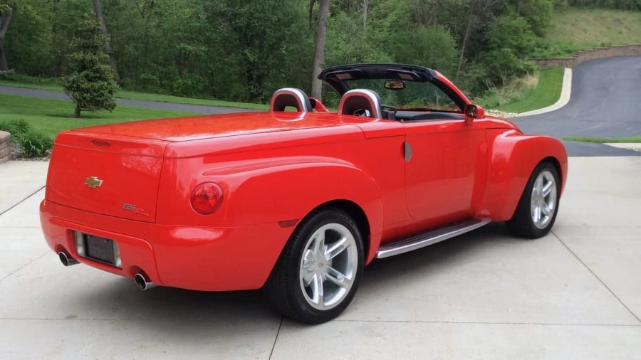 2003 Chevrolet SSR - Image 9 of 11
