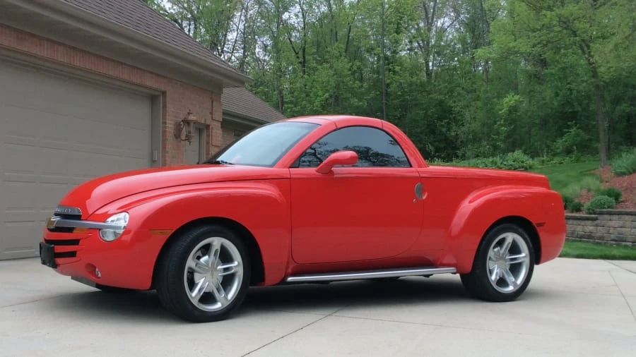 2003 Chevrolet SSR - Image 10 of 11