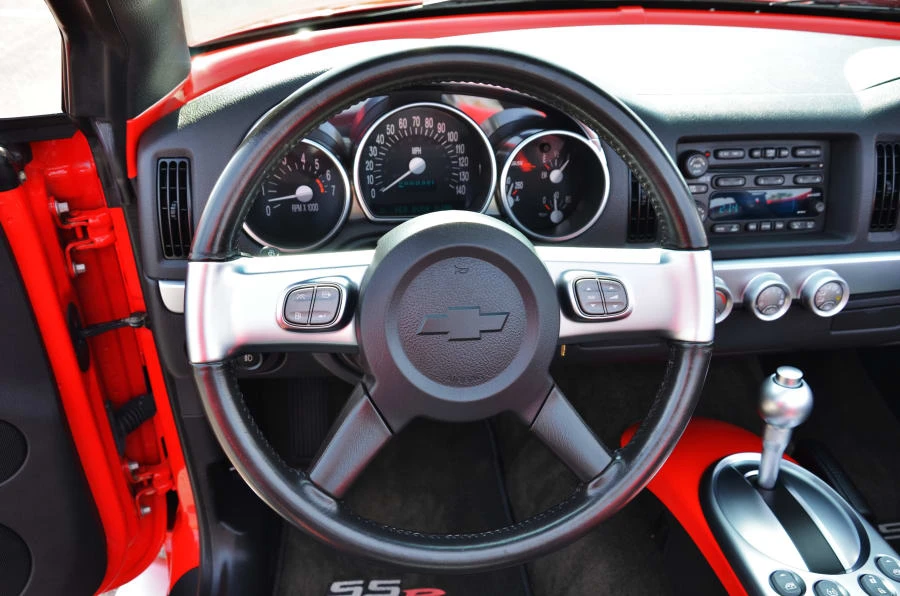 2003 Chevrolet SSR - Image 3 of 8