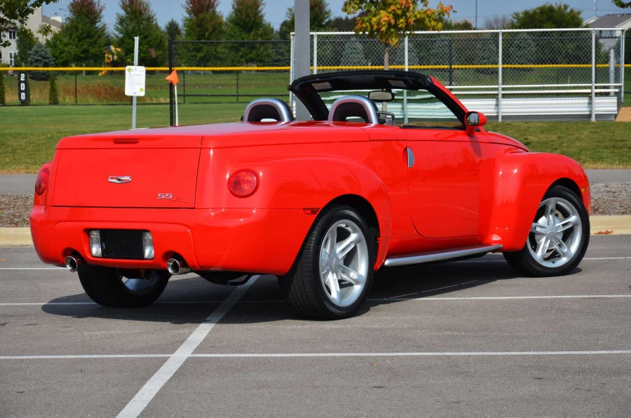 2003 Chevrolet SSR - Image 7 of 8